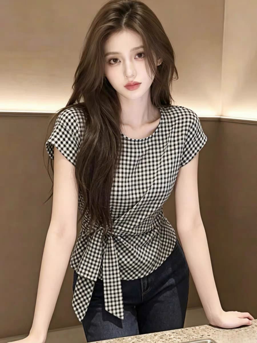 체크무늬 반팔 셔츠 여자 2026 새로운 여름 여성 스트랩 허리 수축 슈퍼 화재 연령 감소 프랑스식 맨위 셔츠 이미지 2