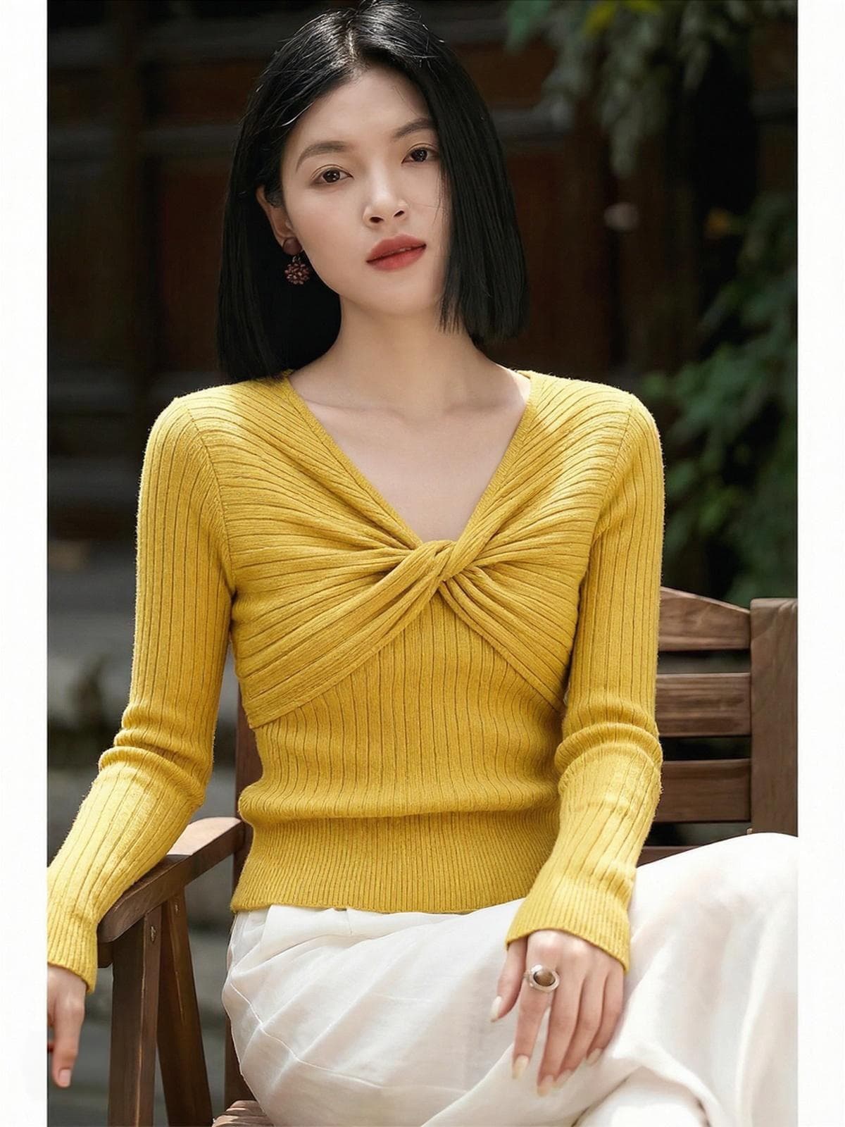 고급 센스 V넥 비틀림 디자인 센스 긴팔 니트 스웨터 여성 가을 새로운 몸매 가꾸기 슬림해 보이는 기본 셔츠 맨위 서비스 이미지 3