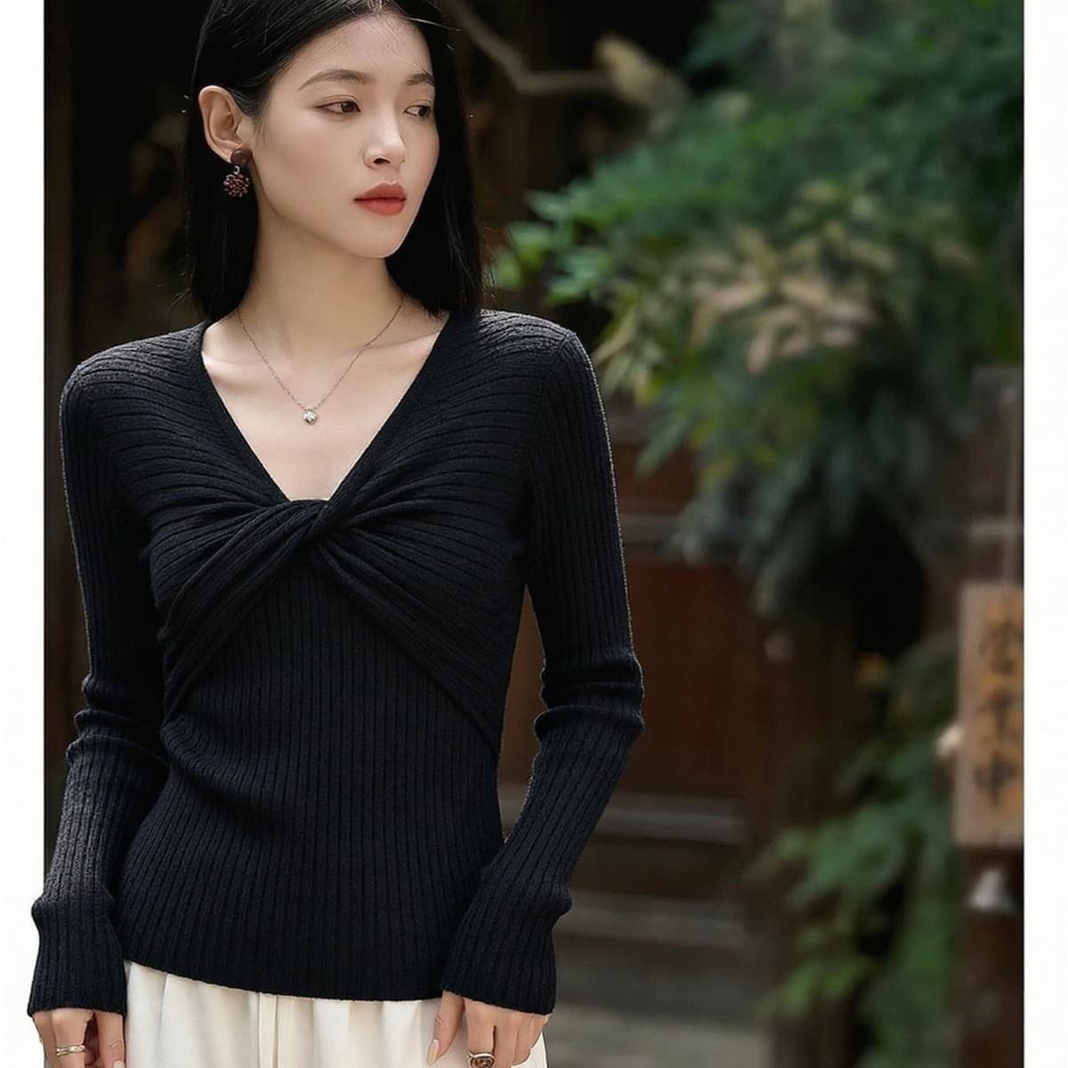 고급 센스 V넥 비틀림 디자인 센스 긴팔 니트 스웨터 여성 가을 새로운 몸매 가꾸기 슬림해 보이는 기본 셔츠 맨위 서비스 이미지 5