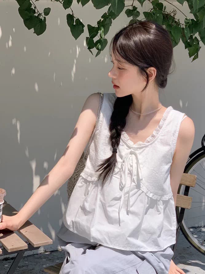 있음 창고 여름 달콤함 화이트 민소매 인형 셔츠 레이스 레이스 맨위 상세 이미지 2