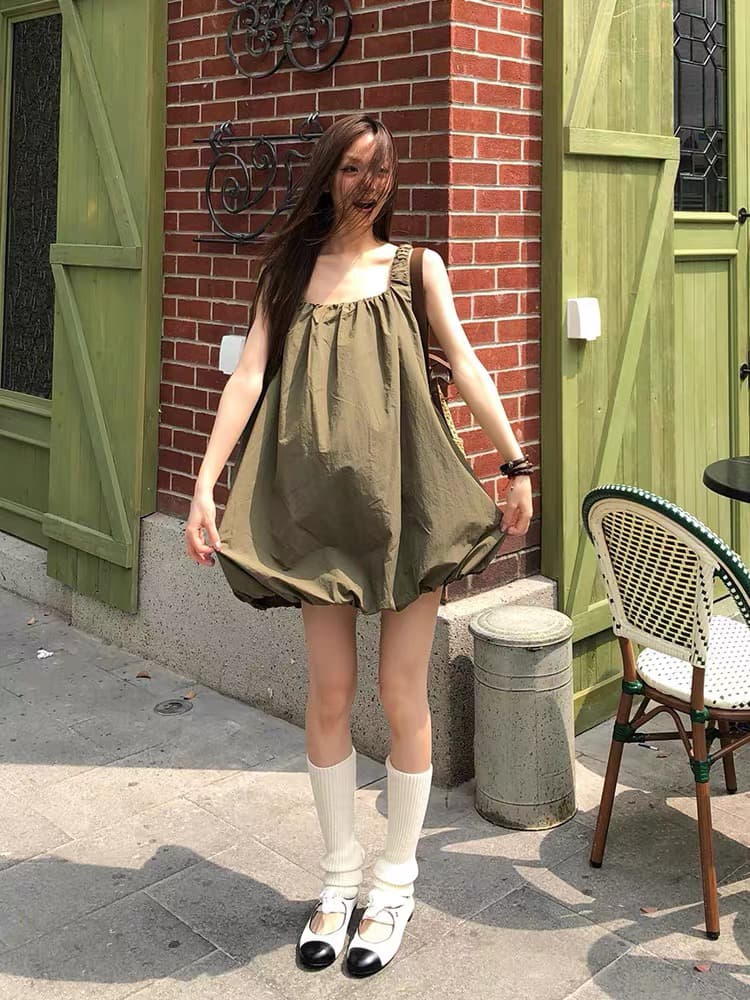 있음 창고 한국 작은 대중 장난기 넘치는 주름 슬립 꽃밭 퍼프 스커트 광장 칼라 조끼 스커트 상세 이미지 3