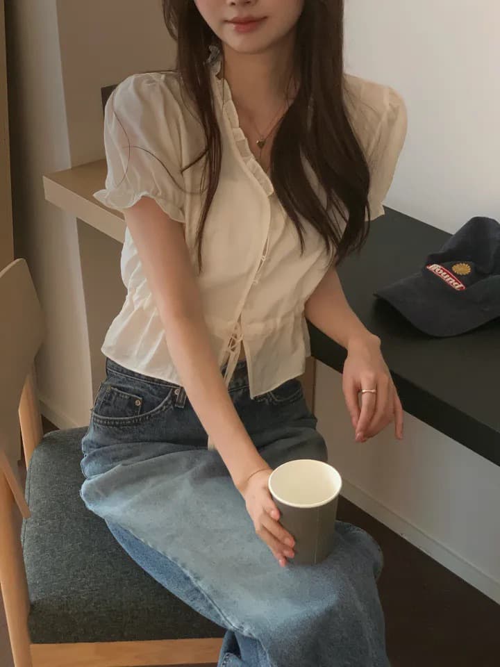 한국 26 새로운 연령 감소 허리 수축 스트랩 V넥 작은 버블 소매 짧은 셔츠 상세 이미지 5