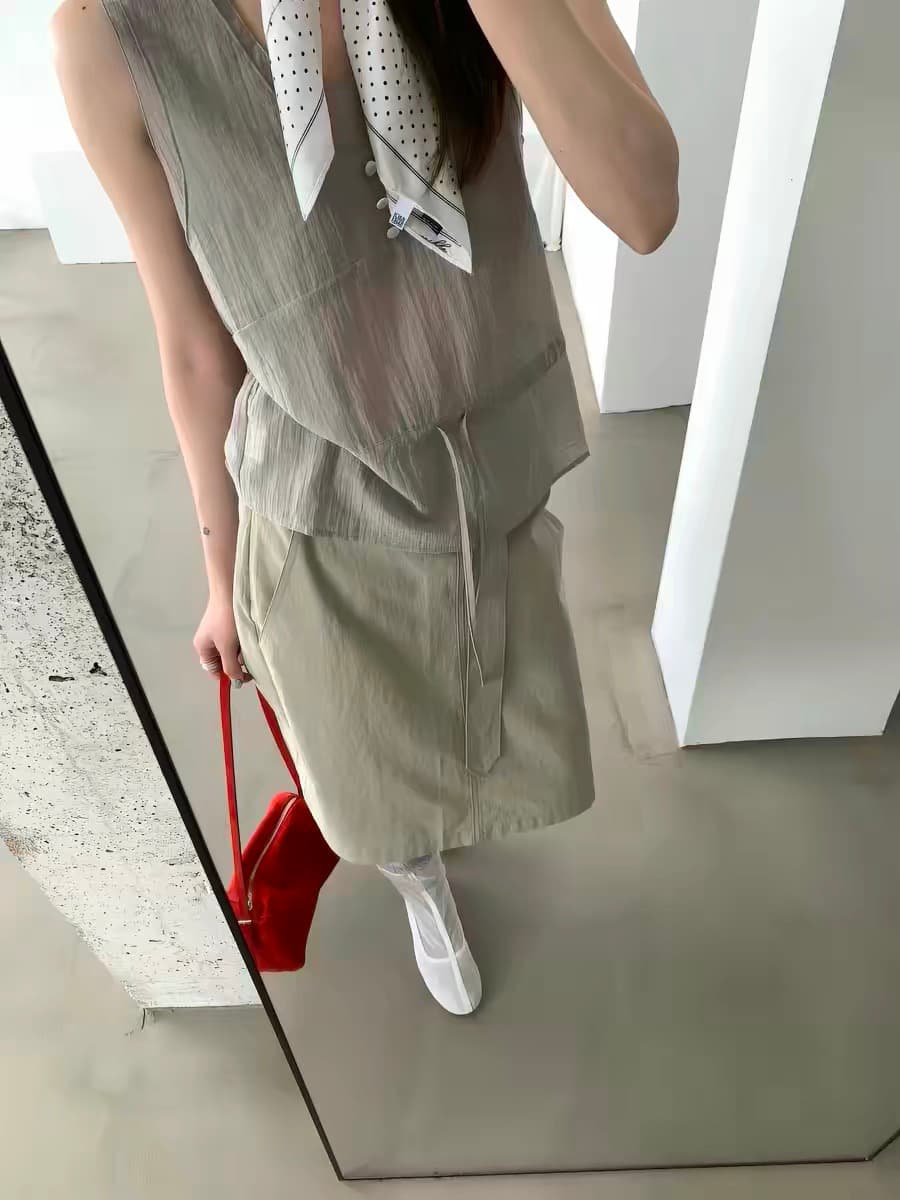 있음 창고 새로운 다용도 인터넷 에디션 V넥 펌프 로프 프릴 슬림해 보이는 조끼 상세 이미지 2