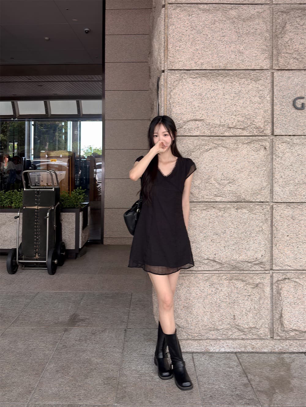 있음 창고 새로운 2026 허리 수축 슬림해 보이는 레이스 레이스 V넥 드레스 치마 이미지 3