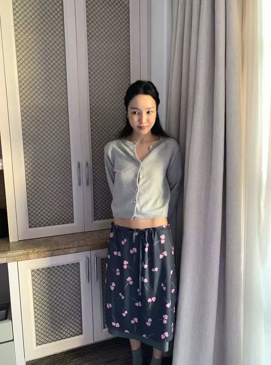 있음 창고 2026 이른 가을 라운드 넥 부서 버클 긴팔 니트 오픈 가디건 외부 가져 가라. 상세 이미지 1