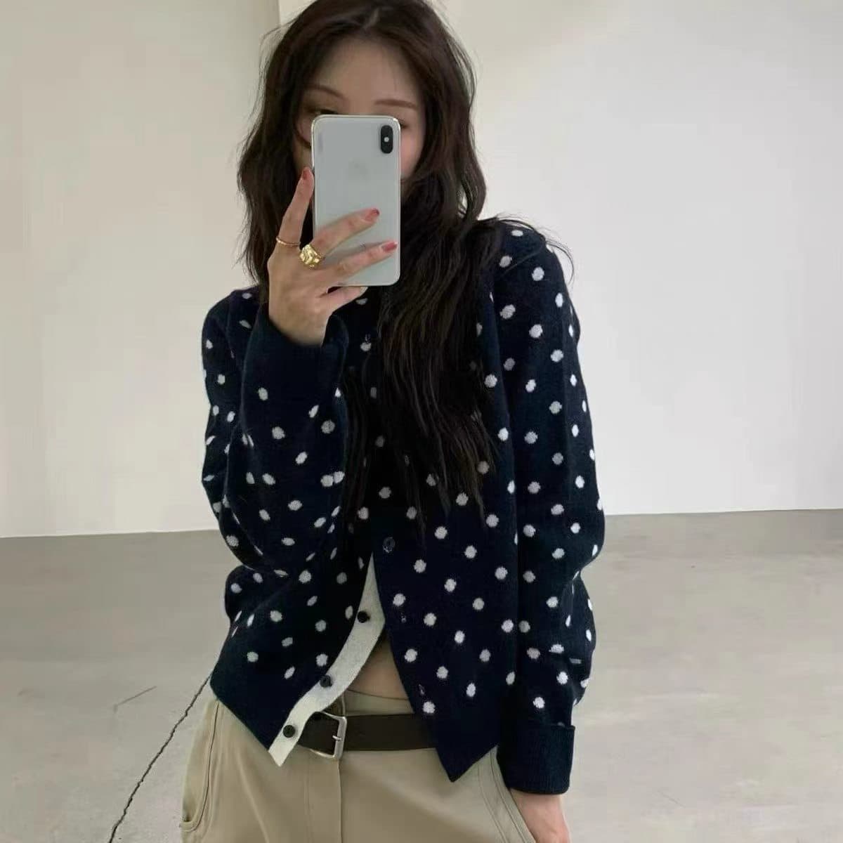 있음 창고 한국 동대문 가을 부드러운 다용도 도트 무늬 부서 버클 니트 오픈 가디건 이미지 3