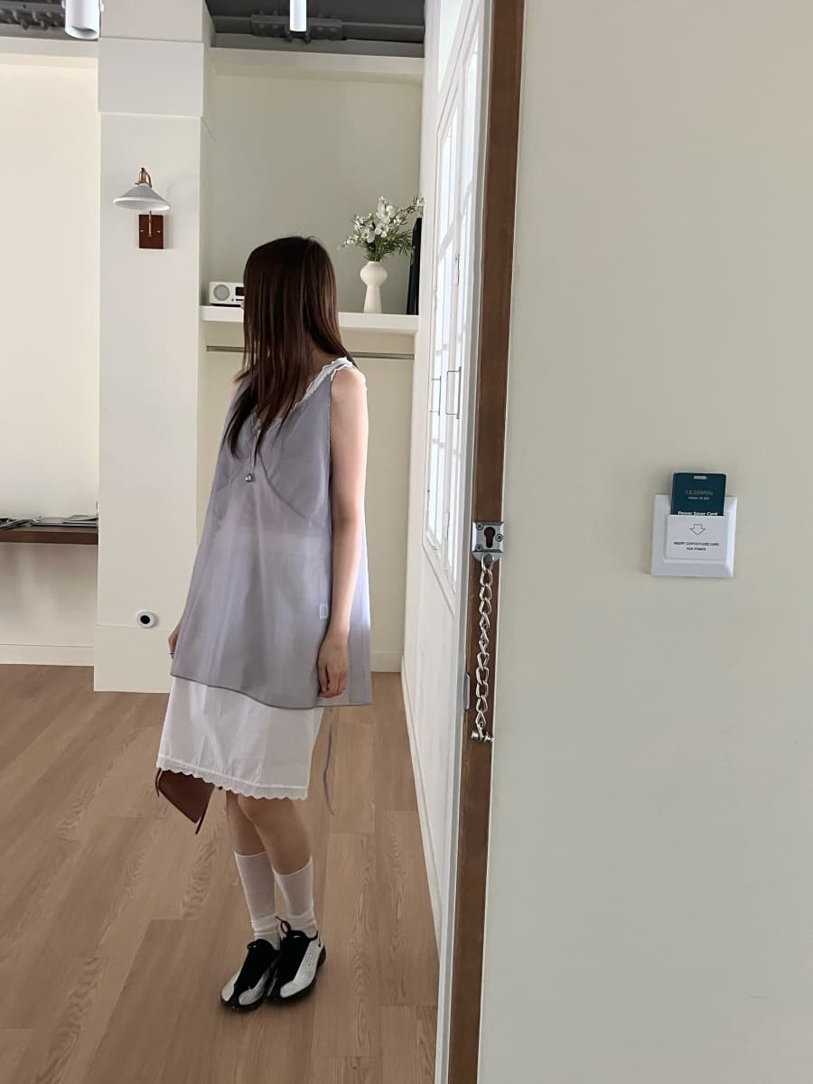 한국 chic 봄날 레이스 패치워크 뒤로 스트랩 슬립 드레스 상세 이미지 7
