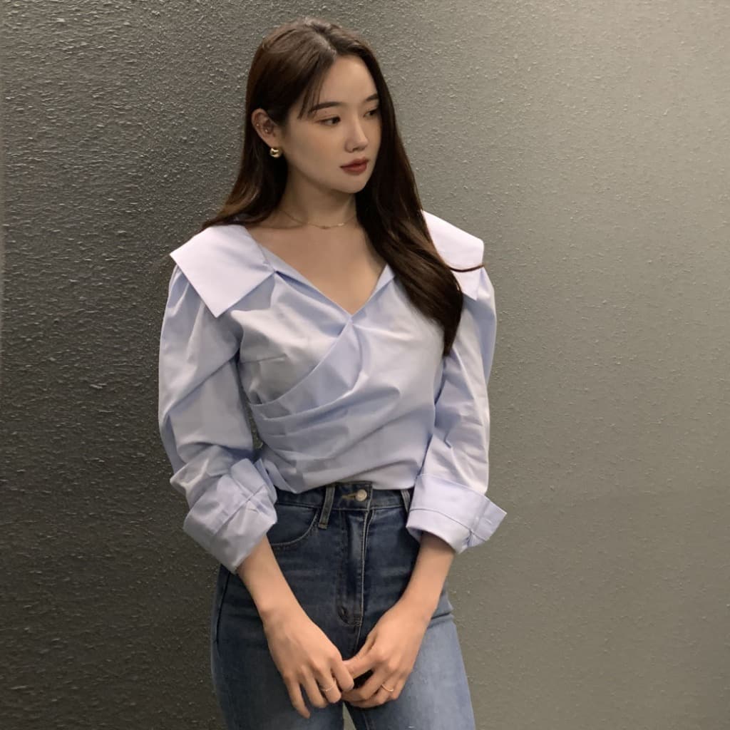 재고 있음 한국 chic 이른 가을 디자인 센스 V넥 플리츠 긴팔 여성 셔츠 화이트 셔츠