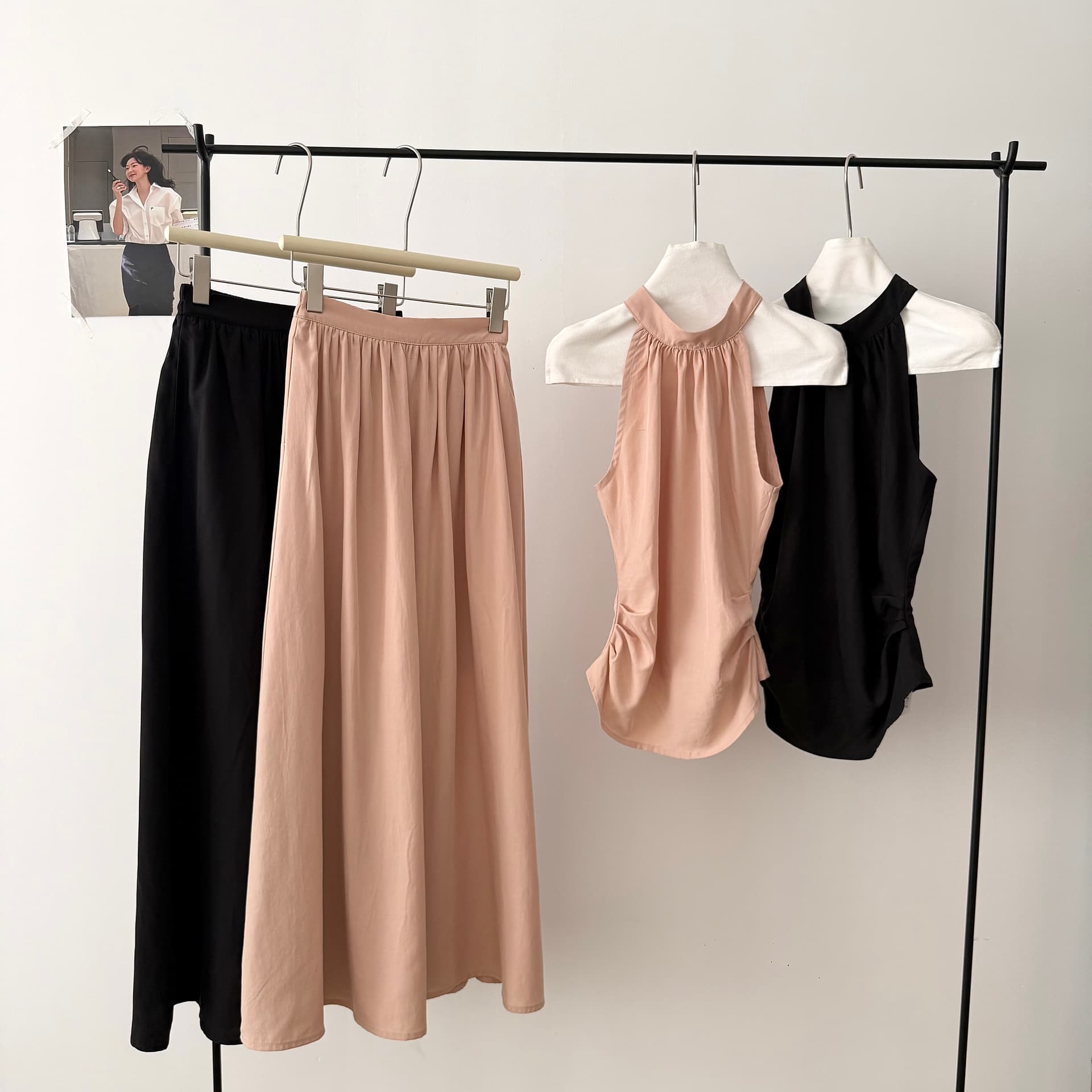 5werkwen 안개 분말 빛 맨 데이 접시 색상 추가 높음 수신 Pleat 반신 스커트 고급 센스 주간 실크 아마 투피스 세트 상세 이미지 16
