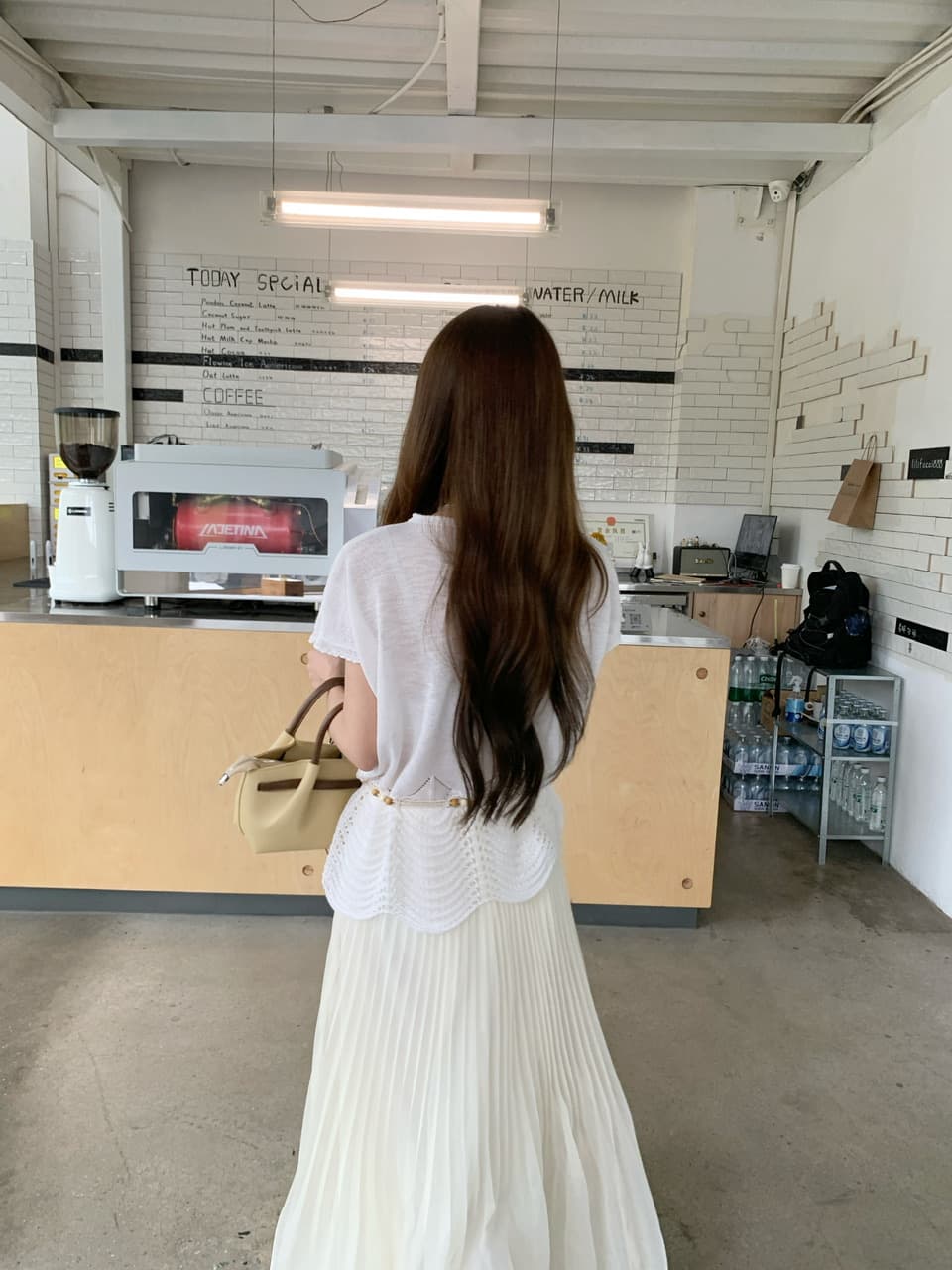 정가 실사 한 부서 여성 주님 분위기 센스 착용 가져 가라. 느슨함 센스 베이지 색 니트 베이지 색 플리츠 큰 진자 롱 스커트 상세 이미지 33