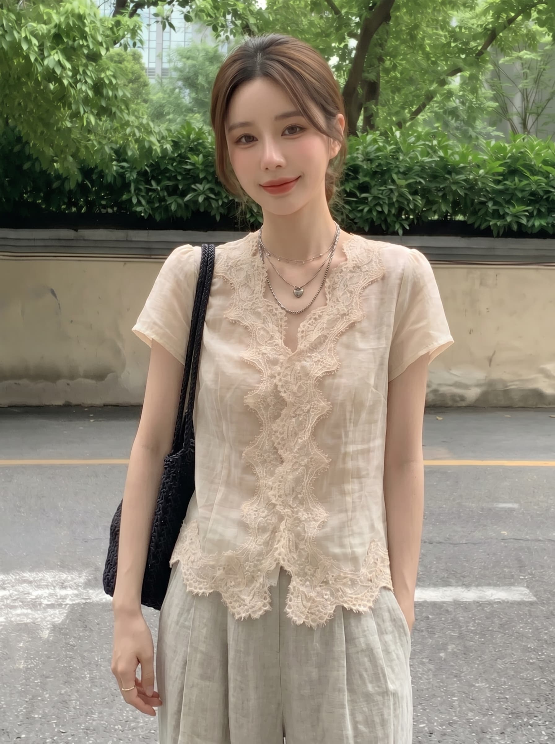 실사 빅 사이즈 베이지 색 여름 얇은 스타일 프랑스식 레트로 레이스 조각 여성 셔츠 마이크로 지방 연령 감소 슬림해 보이는 맨위 상세 이미지 8