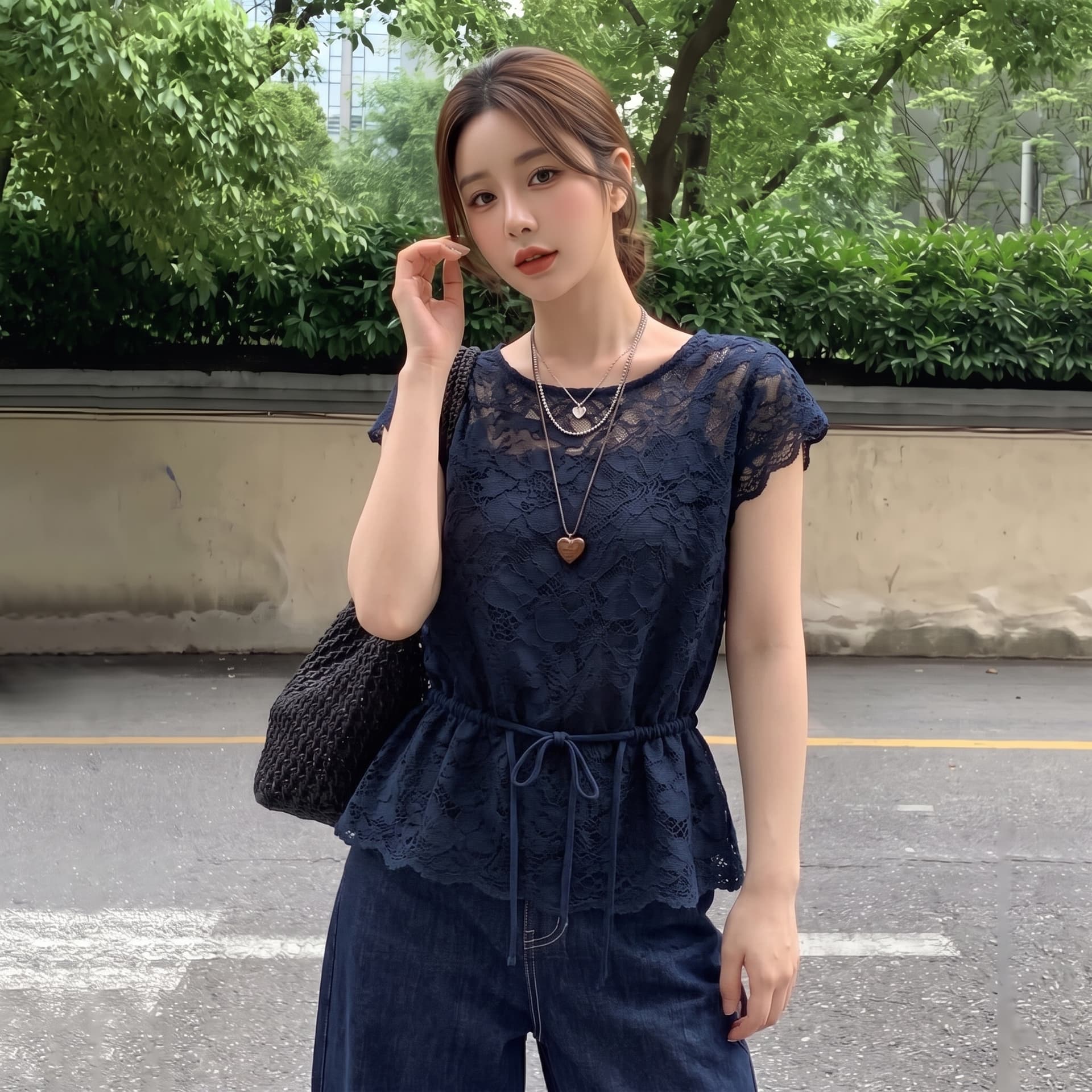 실사 빅 사이즈 여름 새로운 블루 색상 레이스 작은 셔츠 레이스업 홀로우 아웃 티셔츠 여성 마이크로 지방 표지 배 맨위