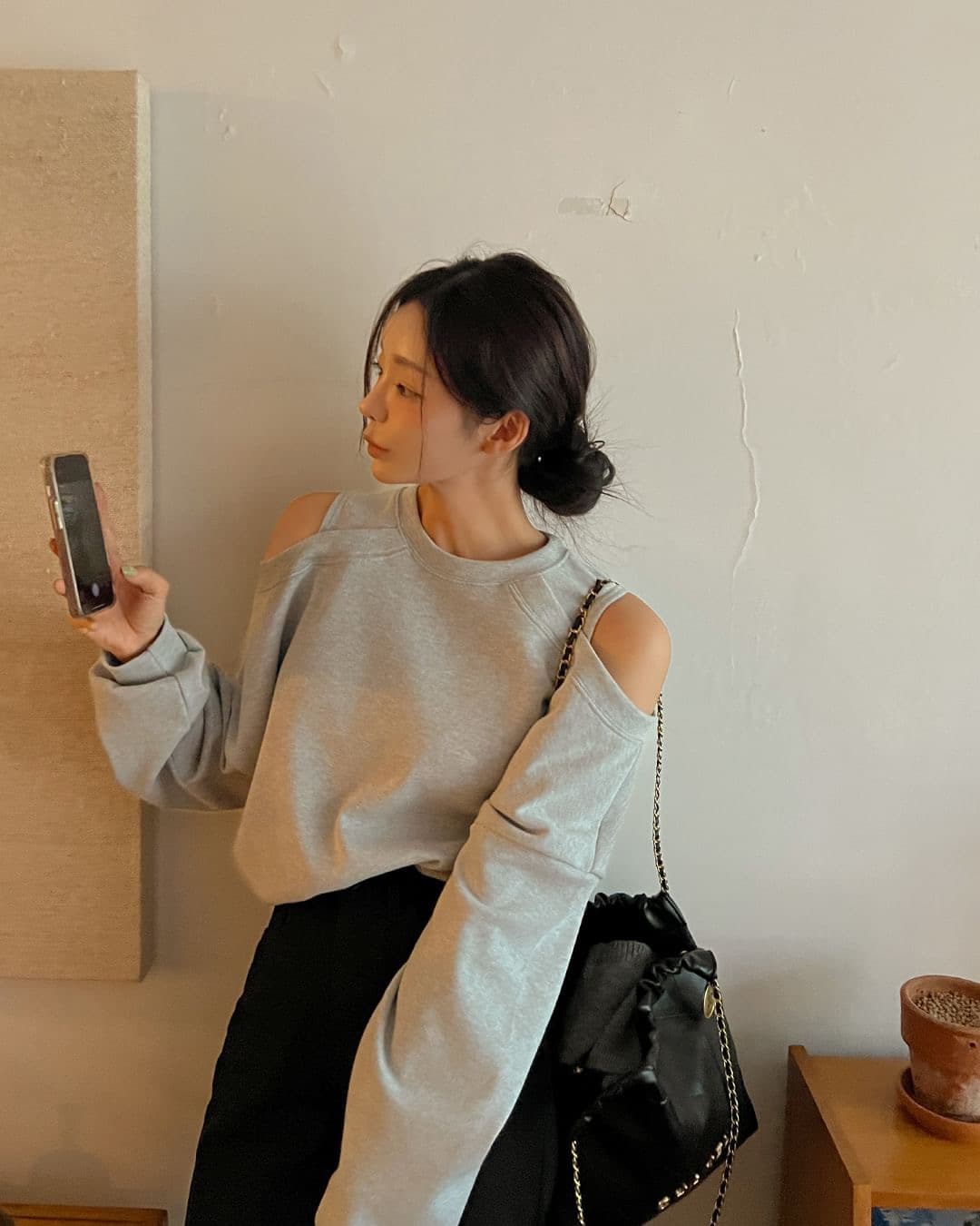 있음 선적 한 부서 디자인 센스 직각 어깨 오프숄더 캐주얼 후드티 이미지 3