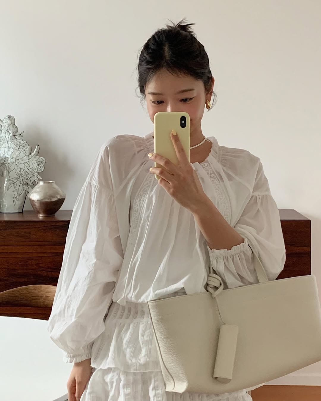 있음 선적 둘 색상 자수 수공 Pleat 루즈핏 긴팔 셔츠