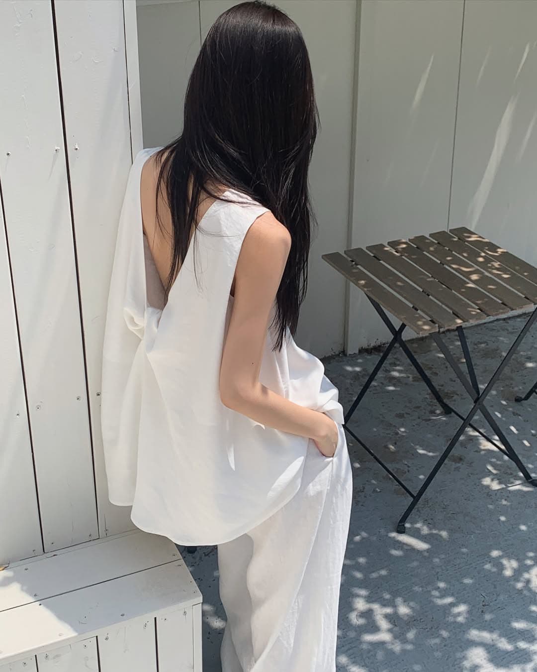 지금 삼색 주간 실크 통기성 디자인 센스 이후 매듭 루즈핏 조끼