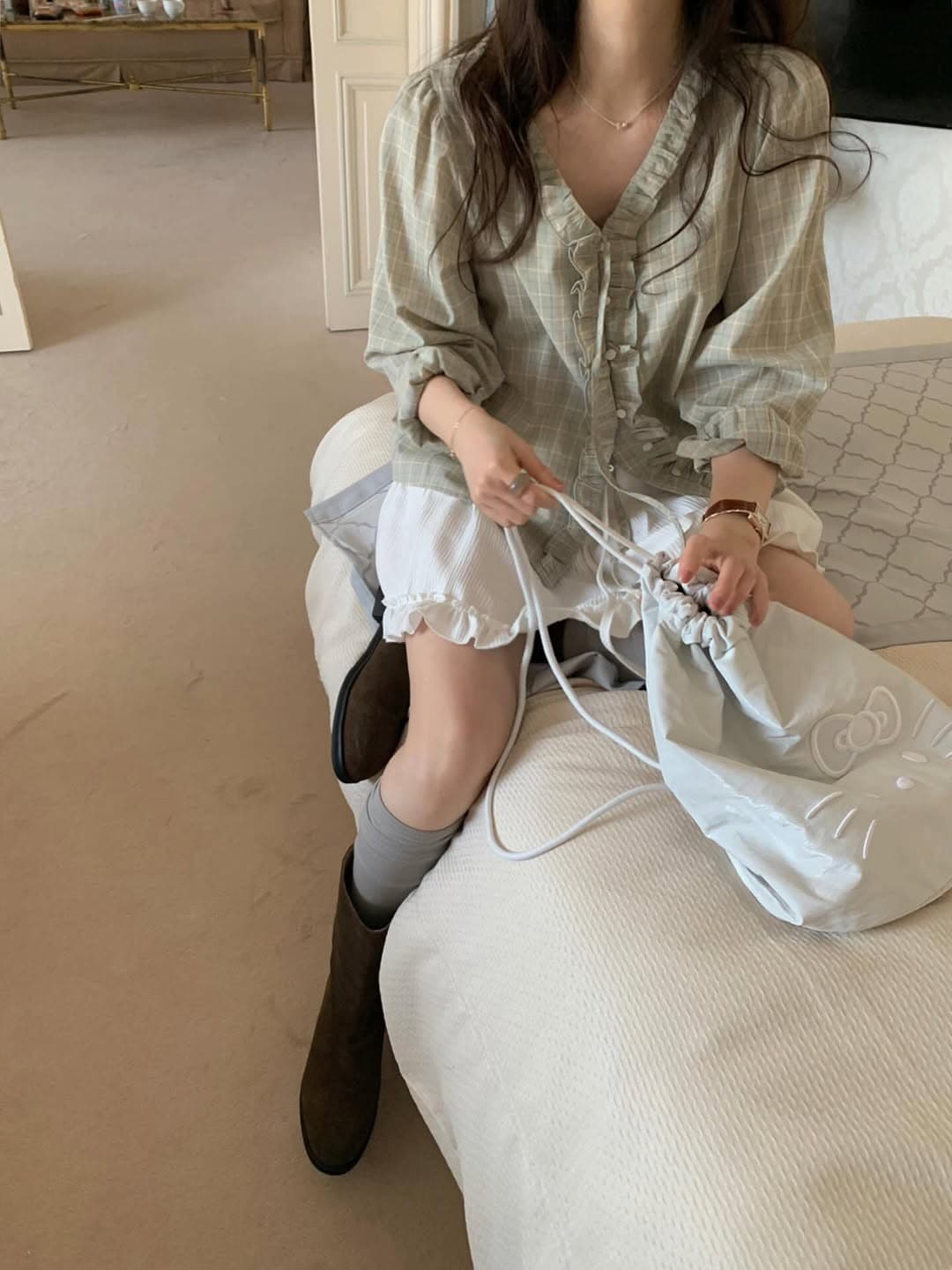 지금 둘 색상 회색 색조 체크무늬 프릴 긴팔 셔츠 상세 이미지 6