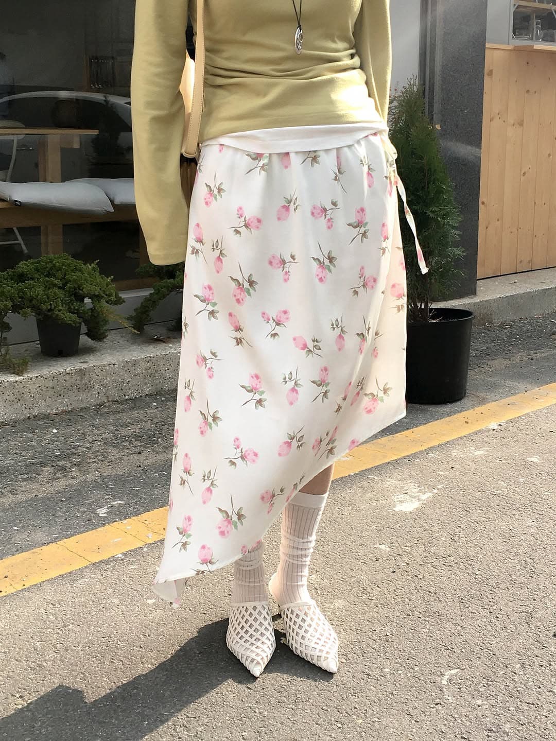 있음 선적 한 부서 부드러운 바람 프린트 비스듬한 진자 반신 스커트 상세 이미지 13