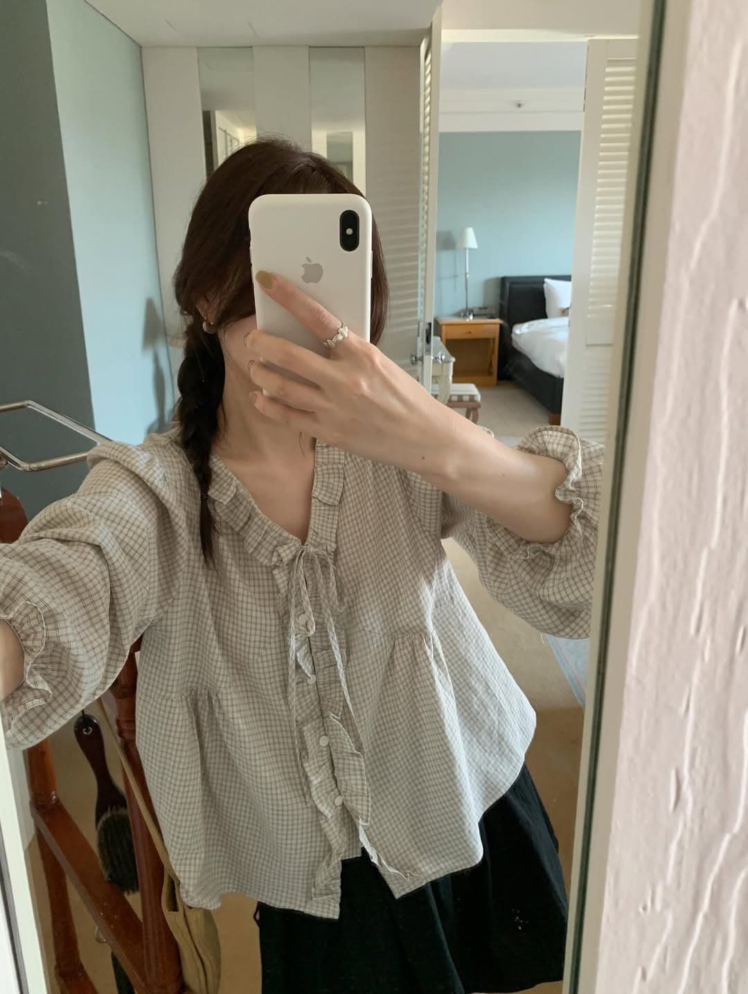 있음 선적 둘 색상 체크무늬 프릴 장식 루즈핏 긴팔 맨위 상세 이미지 1