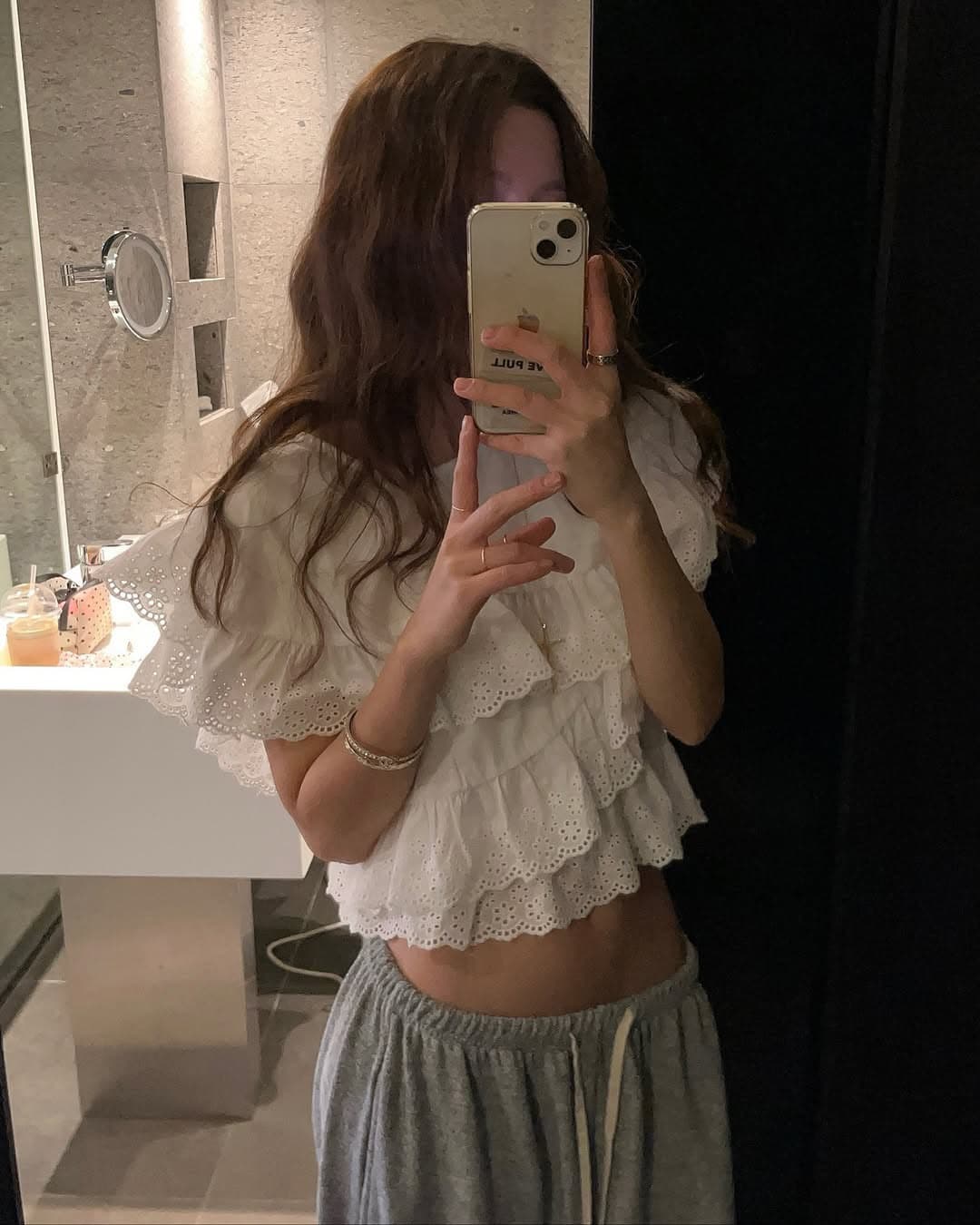 있음 선적 둘 색상 계단식 레이스 패치워크 라운드 넥 이후 레이스업 맨위 상세 이미지 4