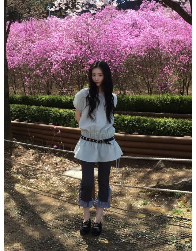 있음 선적 연령 감소 라운드 넥 펌프 Pleat 허리 수축 반팔 드레스 상세 이미지 7