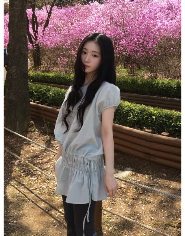 있음 선적 연령 감소 라운드 넥 펌프 Pleat 허리 수축 반팔 드레스 상세 이미지 12