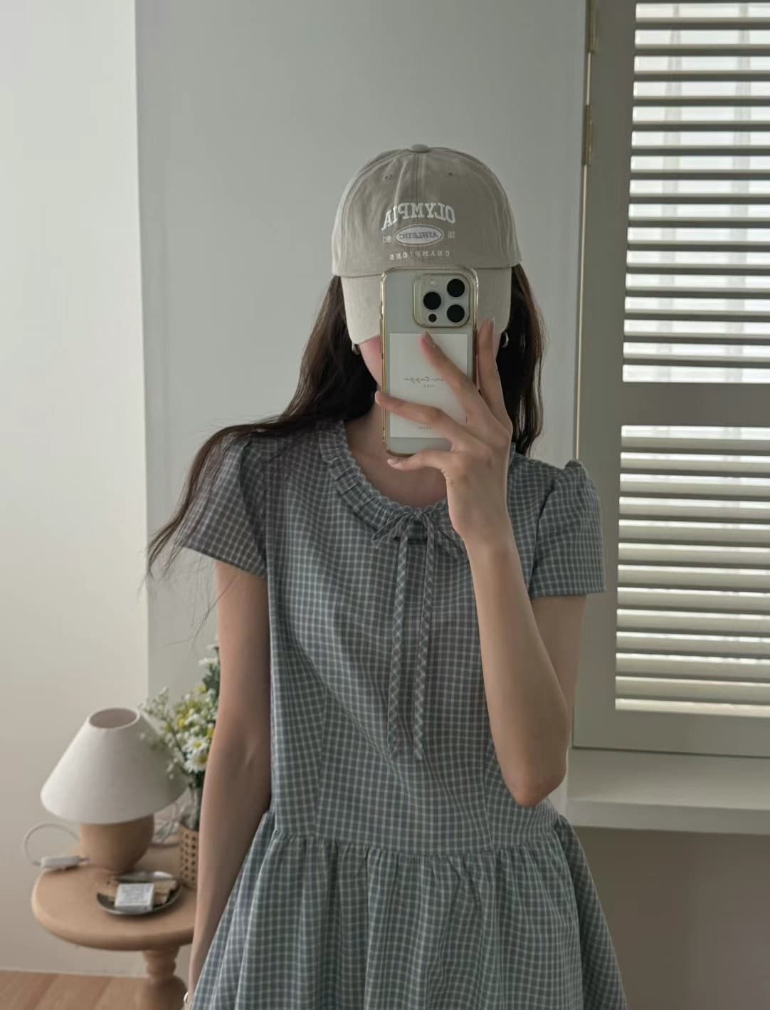 있음 선적 삼색 프릴 라운드 넥 체크무늬 반팔 드레스 상세 이미지 6