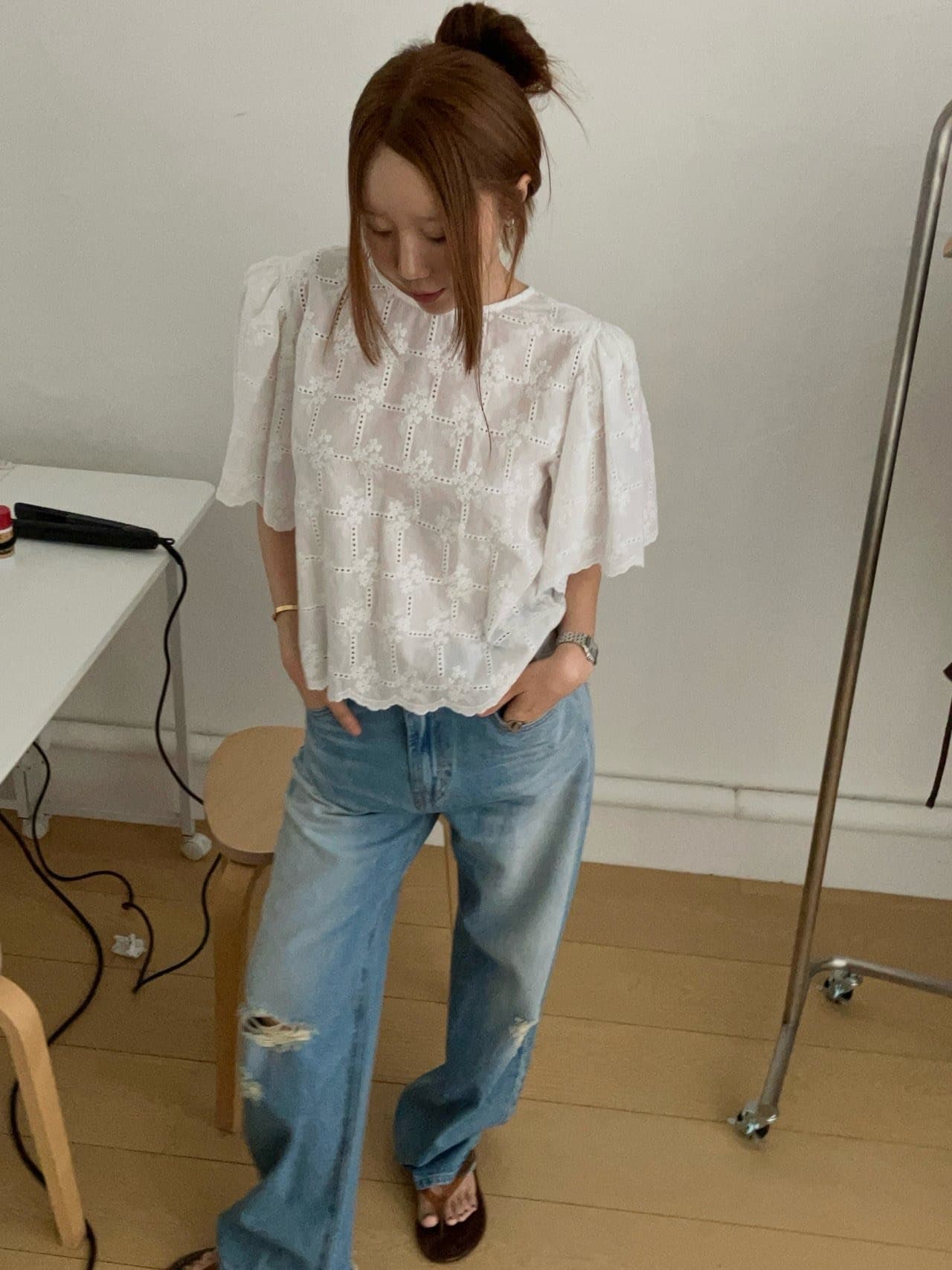 레이스 자수 물결무늬 측면 전후 둘 착용 싱글 줄 버튼 맨위 상세 이미지 16