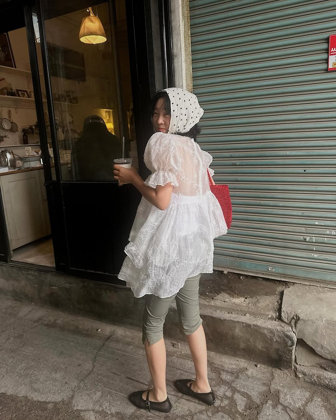있음 선적 한 부서 작은 청신 마이크로 ~을 통해 자수 거품 소매 맨위 상세 이미지 1