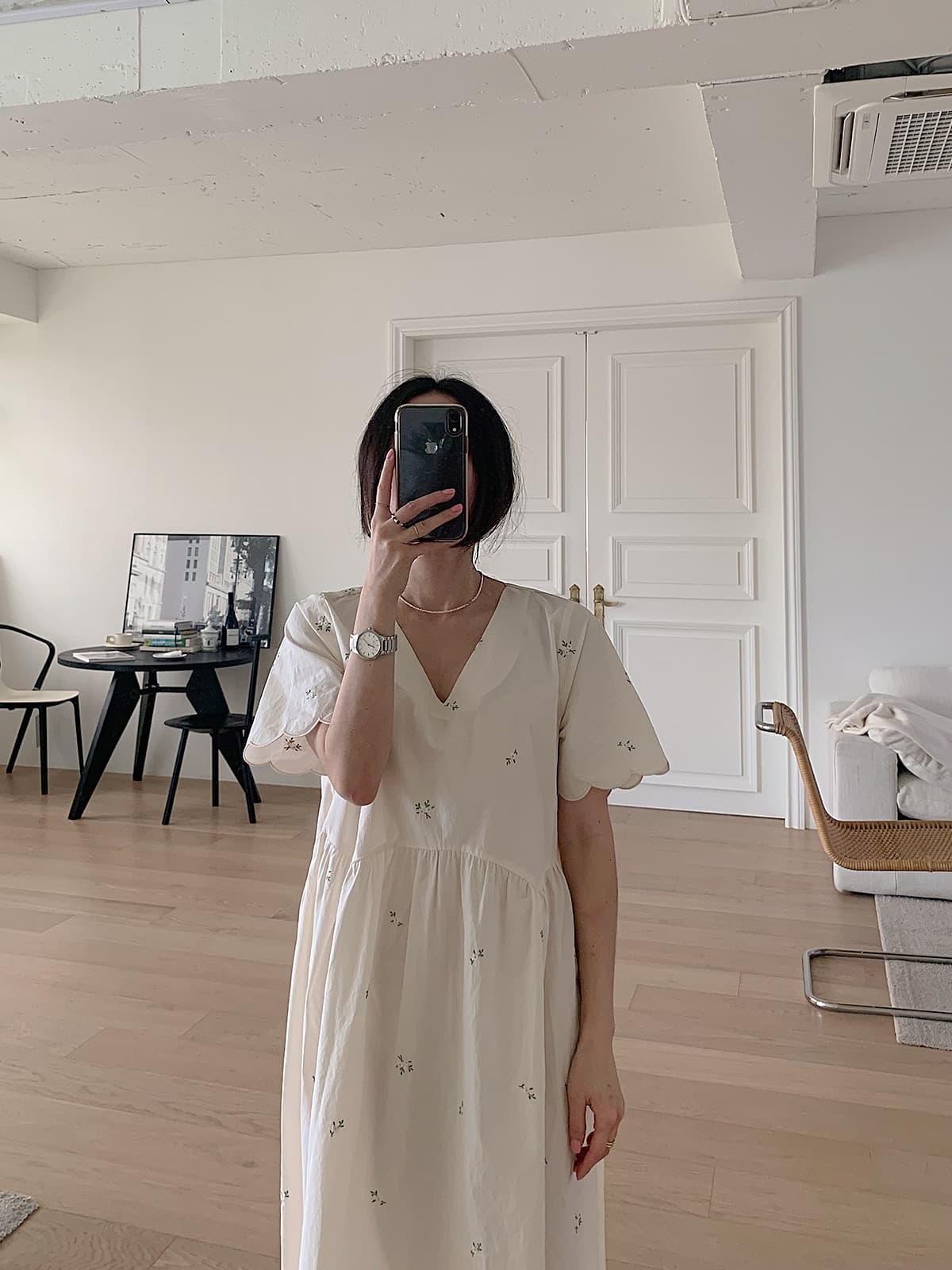 있음 선적 한 부서 면 100% 자수 물결무늬 측면 V넥 반팔 롱 코트 드레스 상세 이미지 3