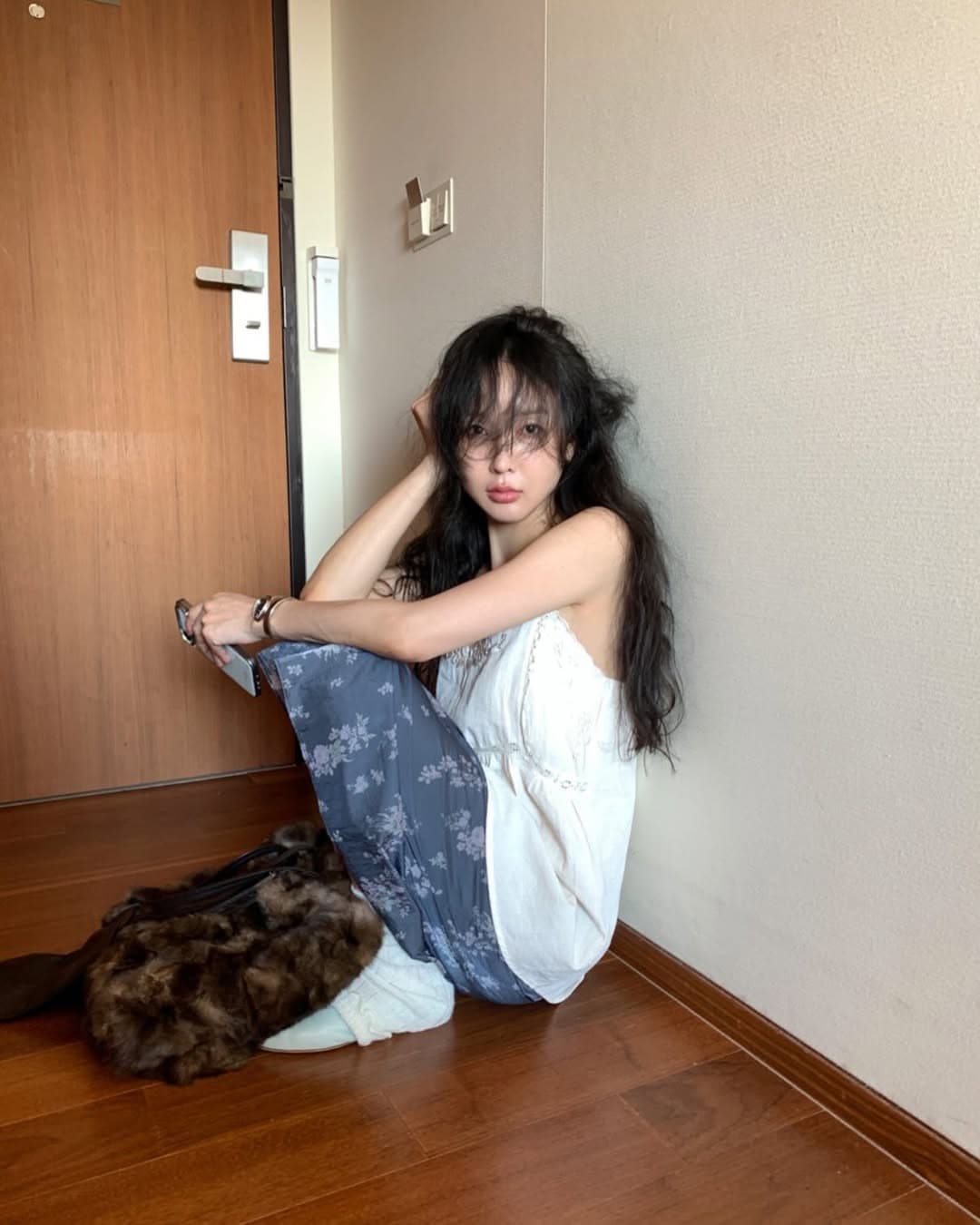 있음 선적 한 부서 Jiao 예쁜 레트로 물결무늬 측면 자수 슬립 맨위 상세 이미지 9