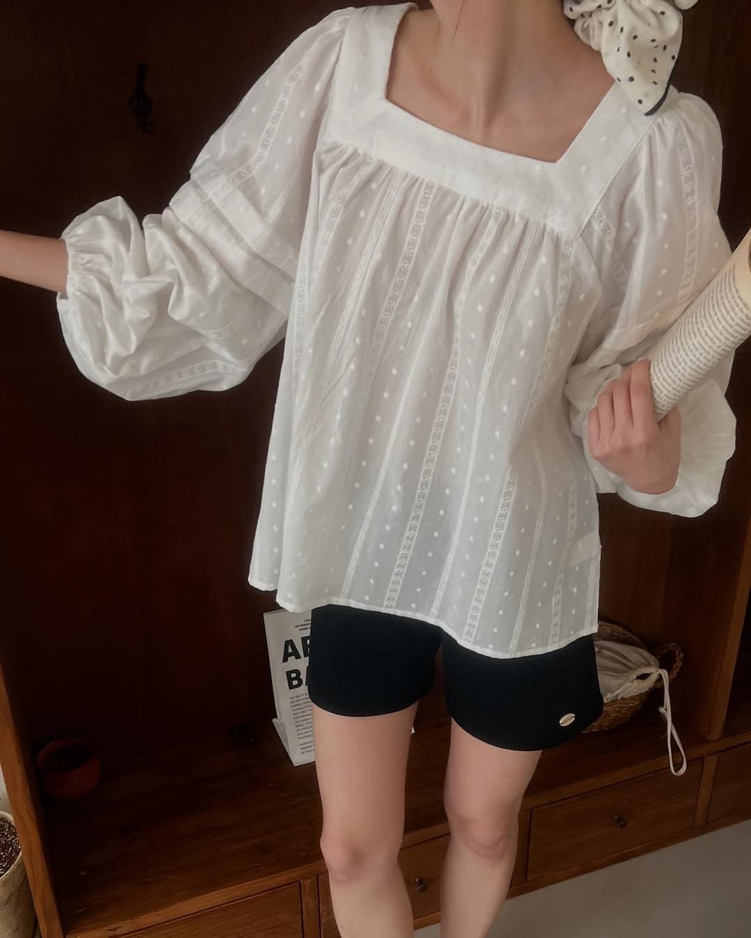 있음 선적 이후 칼라 부서 벨트 측면 칼라 루즈핏 셔츠 이미지 2