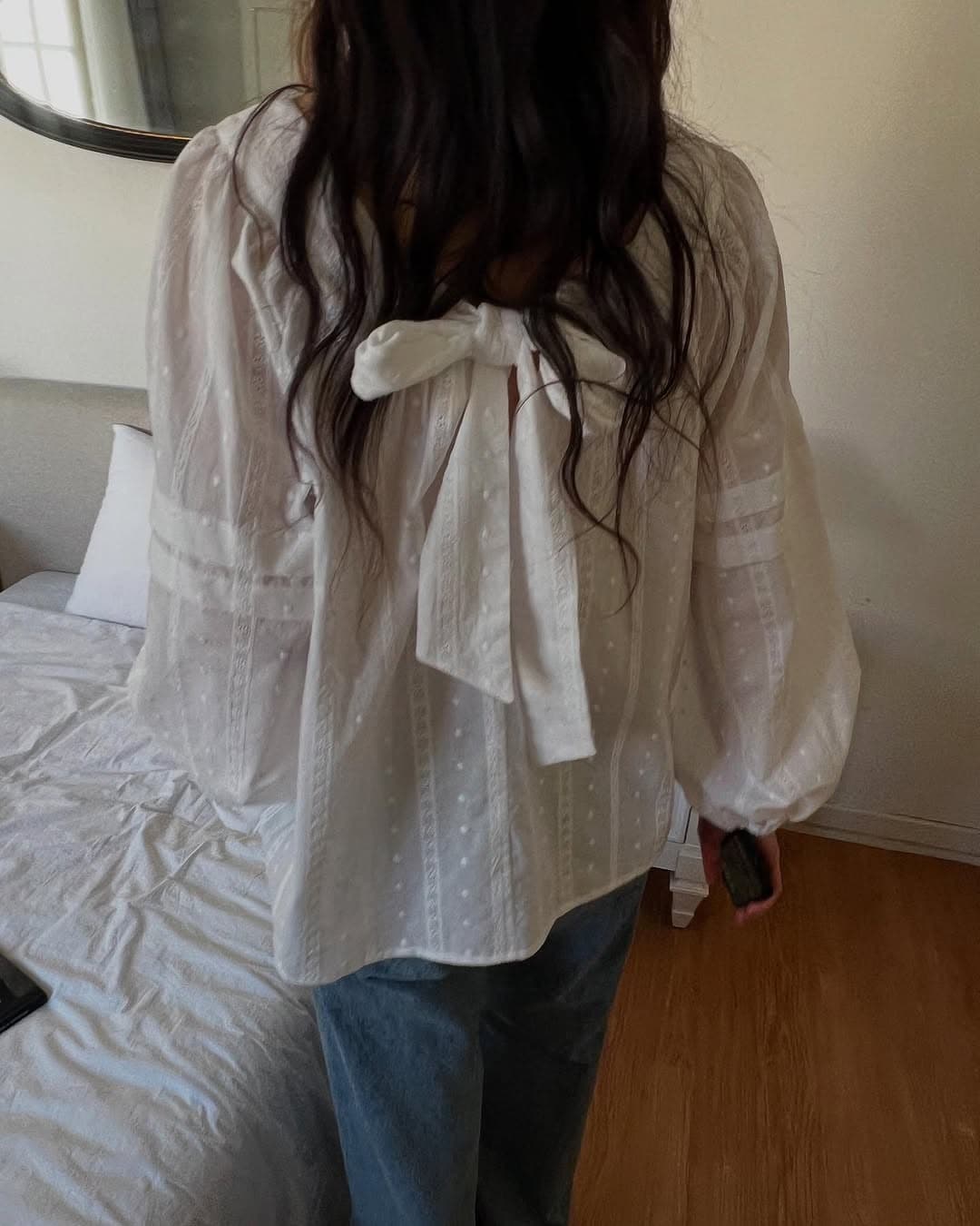 있음 선적 이후 칼라 부서 벨트 측면 칼라 루즈핏 셔츠 상세 이미지 4