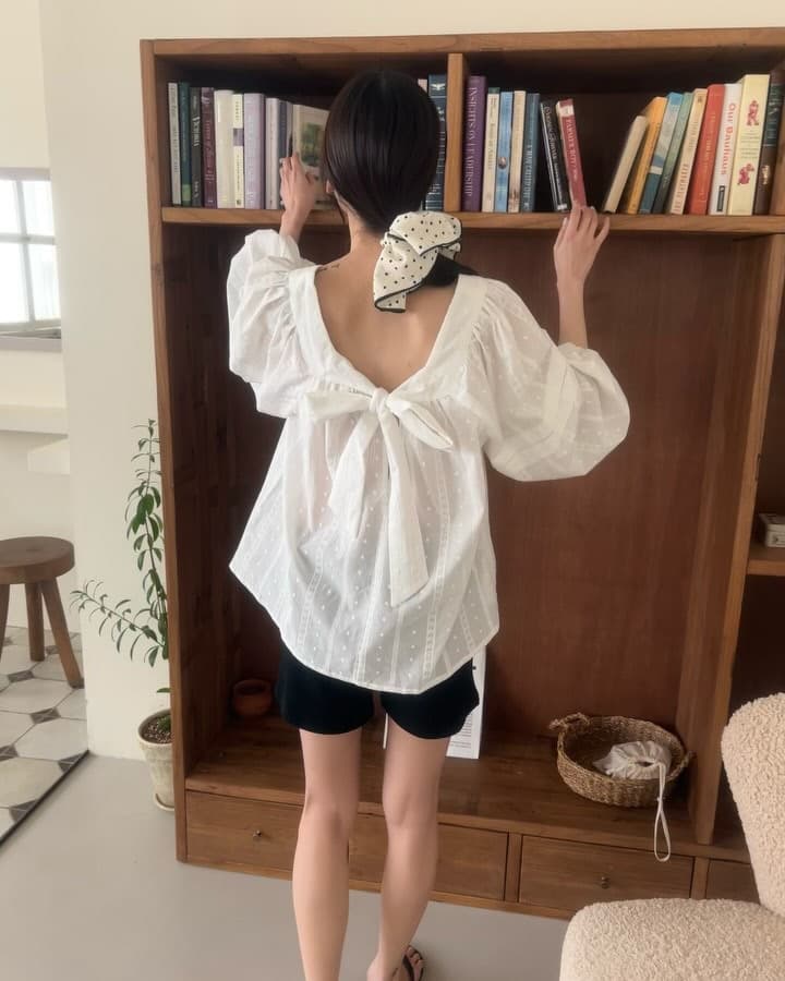 있음 선적 이후 칼라 부서 벨트 측면 칼라 루즈핏 셔츠 상세 이미지 9
