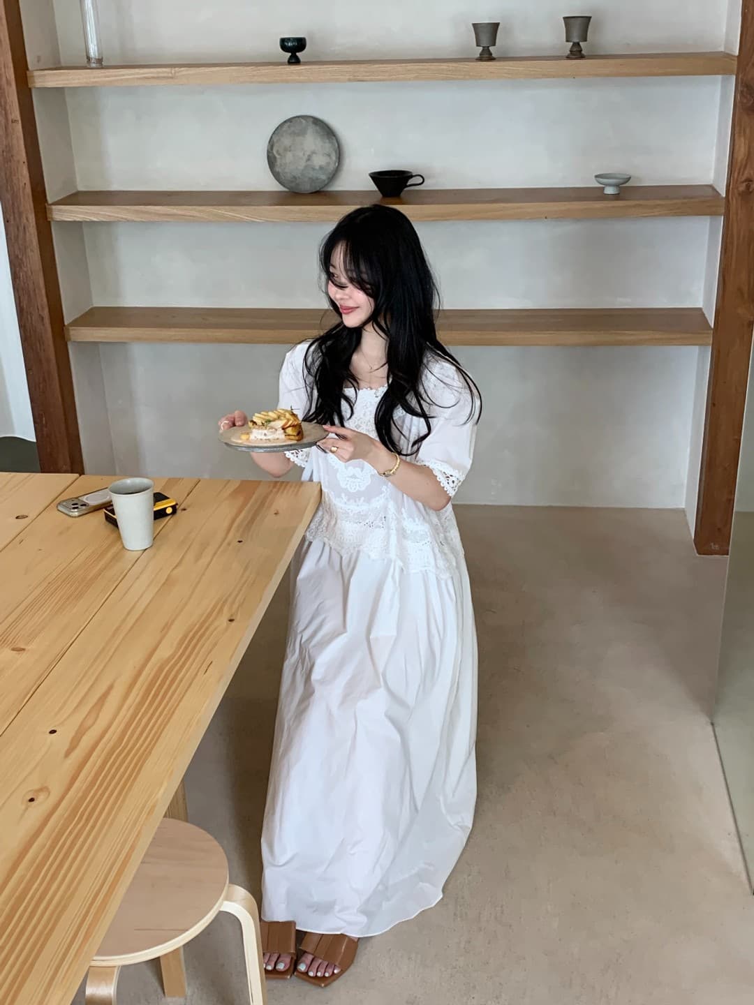 있음 선적 한 부서 미니멀리즘 자수 물결무늬 측면 반팔 큰 진자 드레스 상세 이미지 24