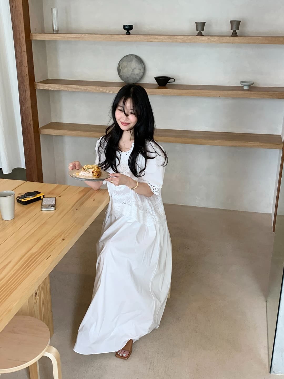 있음 선적 한 부서 미니멀리즘 자수 물결무늬 측면 반팔 큰 진자 드레스 상세 이미지 29
