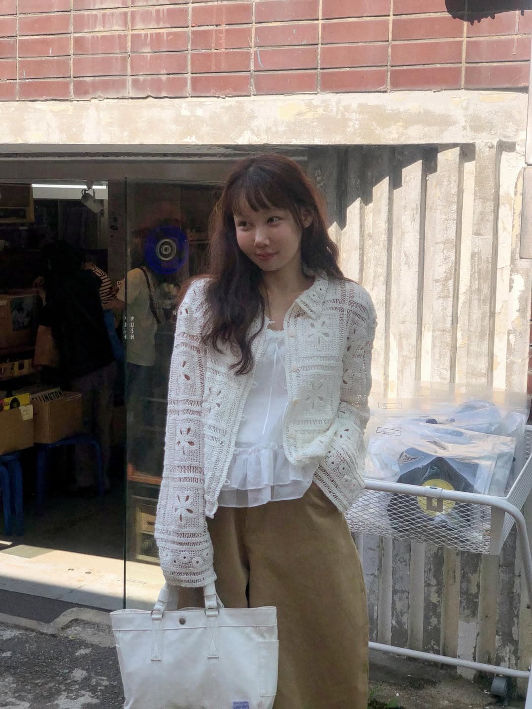 한 부서 달콤함 훅 제직 홀로우 아웃 폴로 칼라 맨위 싱글 줄 버튼 상세 이미지 1