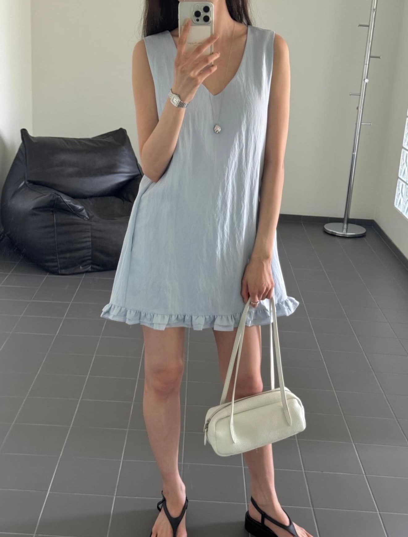 있음 선적 한 부서 미니멀리즘 V넥 프릴 민소매 드레스 있음 안감 상세 이미지 6