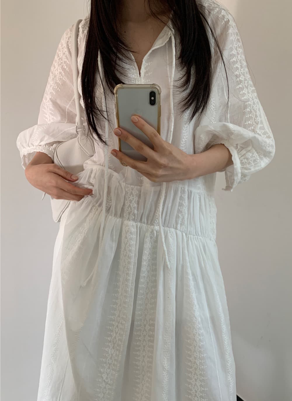 있음 선적 한 부서 순수한 흰색 자수 7부 소매 롱 코트 큰 진자 드레스 상세 이미지 15