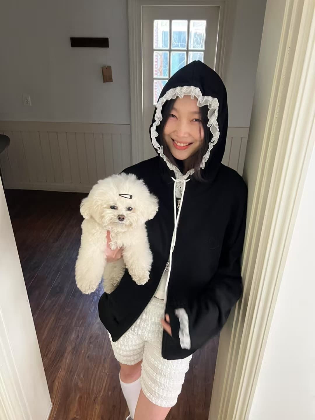 있음 선적 한 부서 둘 색상 캐주얼 레이스 장식 후드 재킷 이미지 3