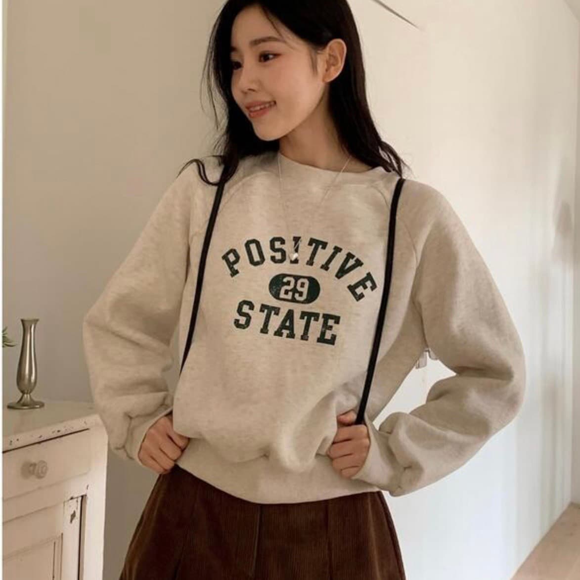 있음 선적 둘 색상 한 부서 캐주얼 털이 있는 삽입 어깨 소매 털이 있는 프린트 후드티