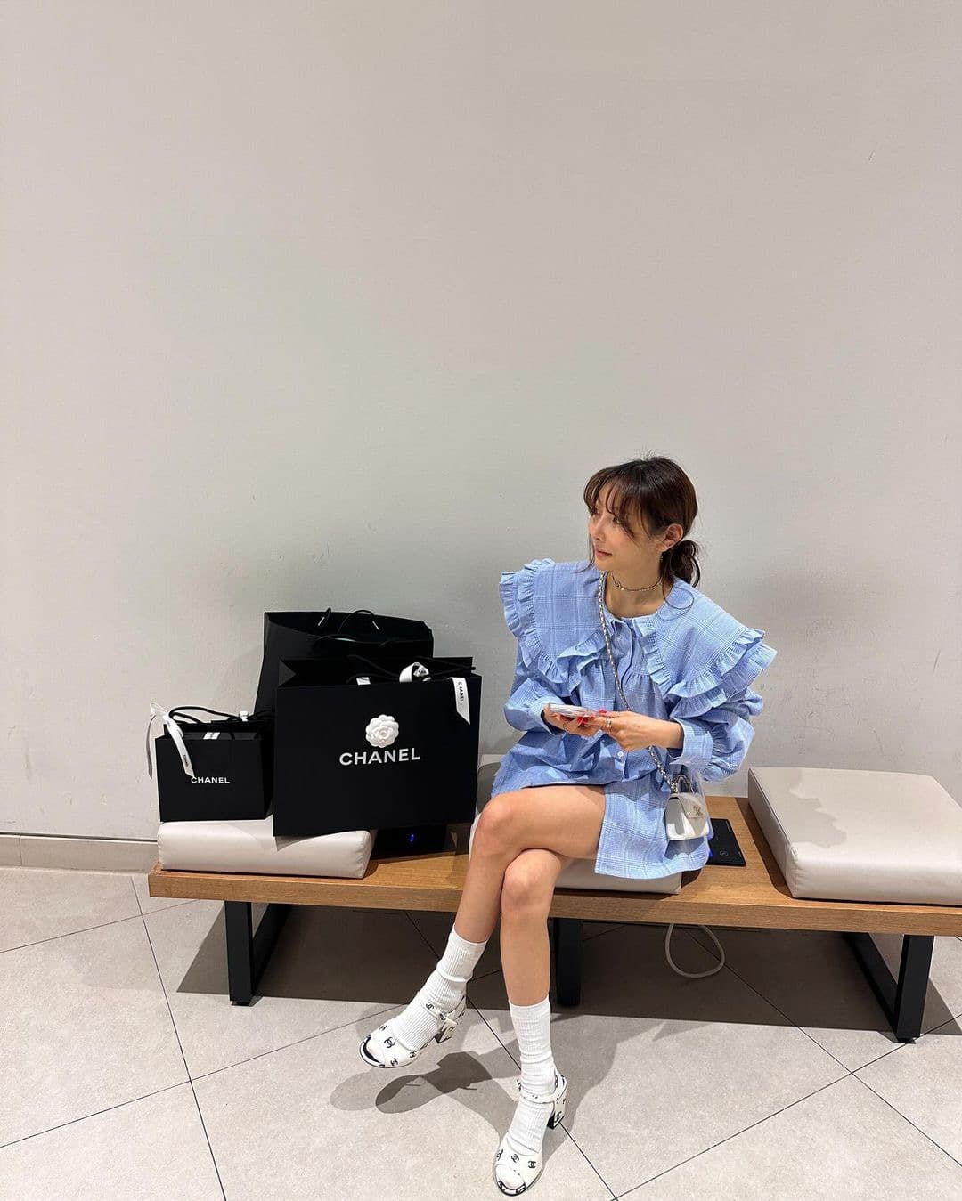 있음 선적 한 부서 체크무늬 베이비 칼라 폴로 칼라 프릴 루즈핏 셔츠 상세 이미지 7