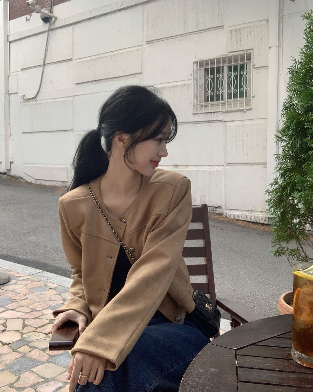 있음 선적 한 부서 캐주얼 스웨이드 원단 라운드 넥 긴팔 재킷 싱글 줄 버튼 이미지 2