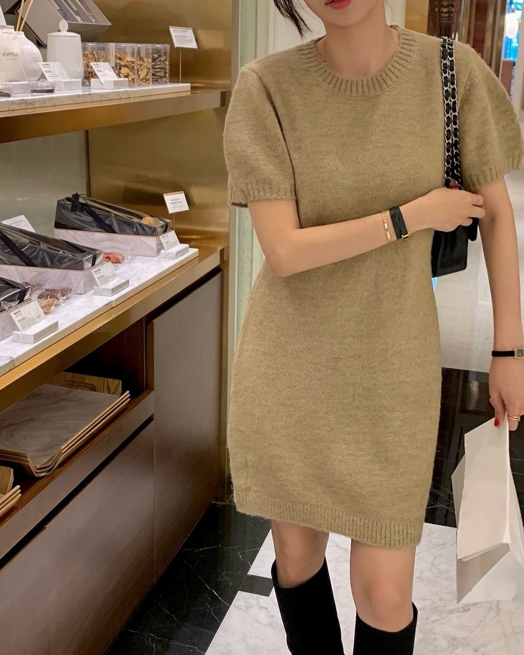 있음 선적 삼색 한 부서 라운드 넥 반팔 스웨터 원피스 이미지 2