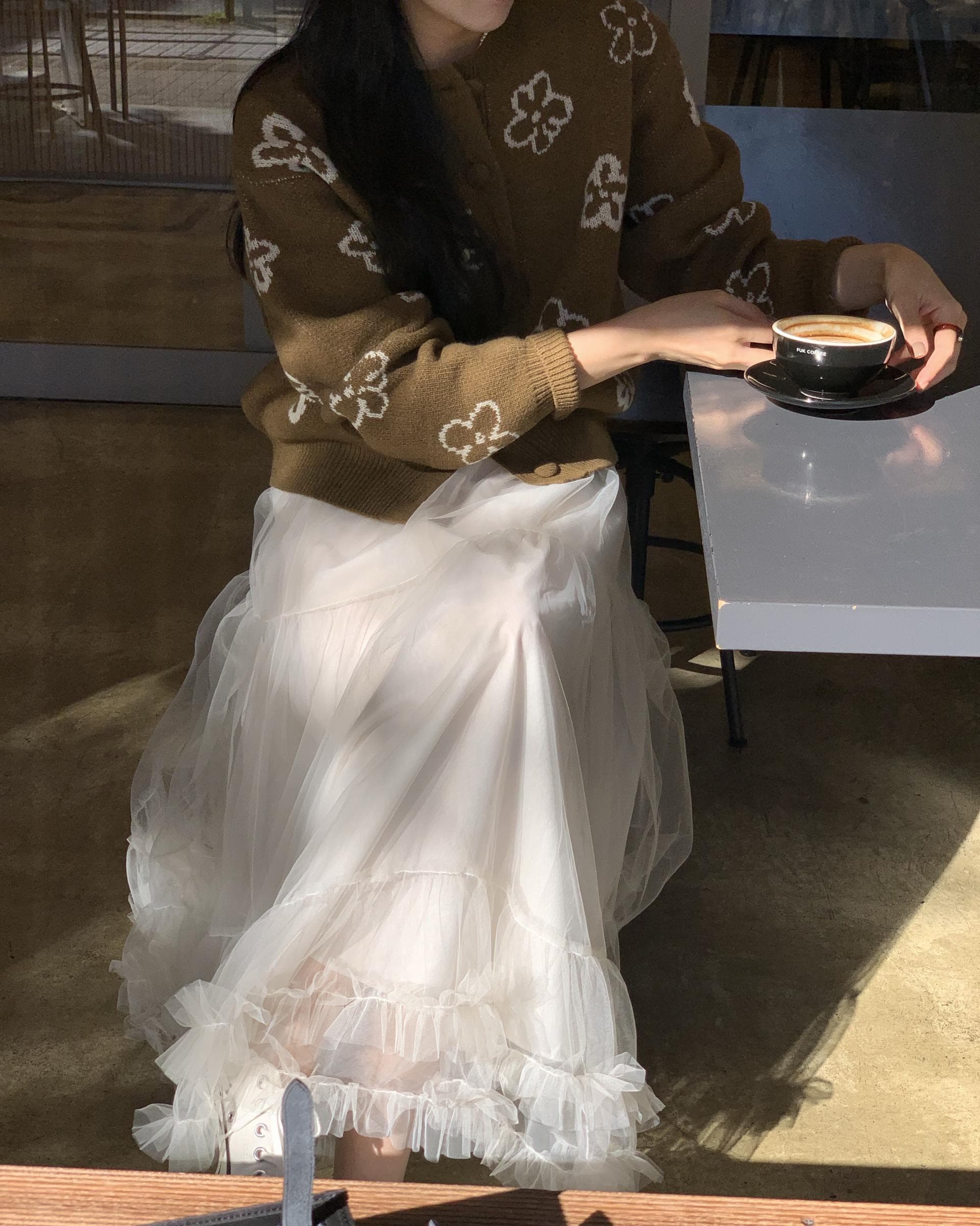 있음 선적 한 부서 레트로 라운드 넥 꽃 자카드 루즈핏 느긋한 바람 싱글 줄 버튼 스웨터 여성 코트 상세 이미지 5