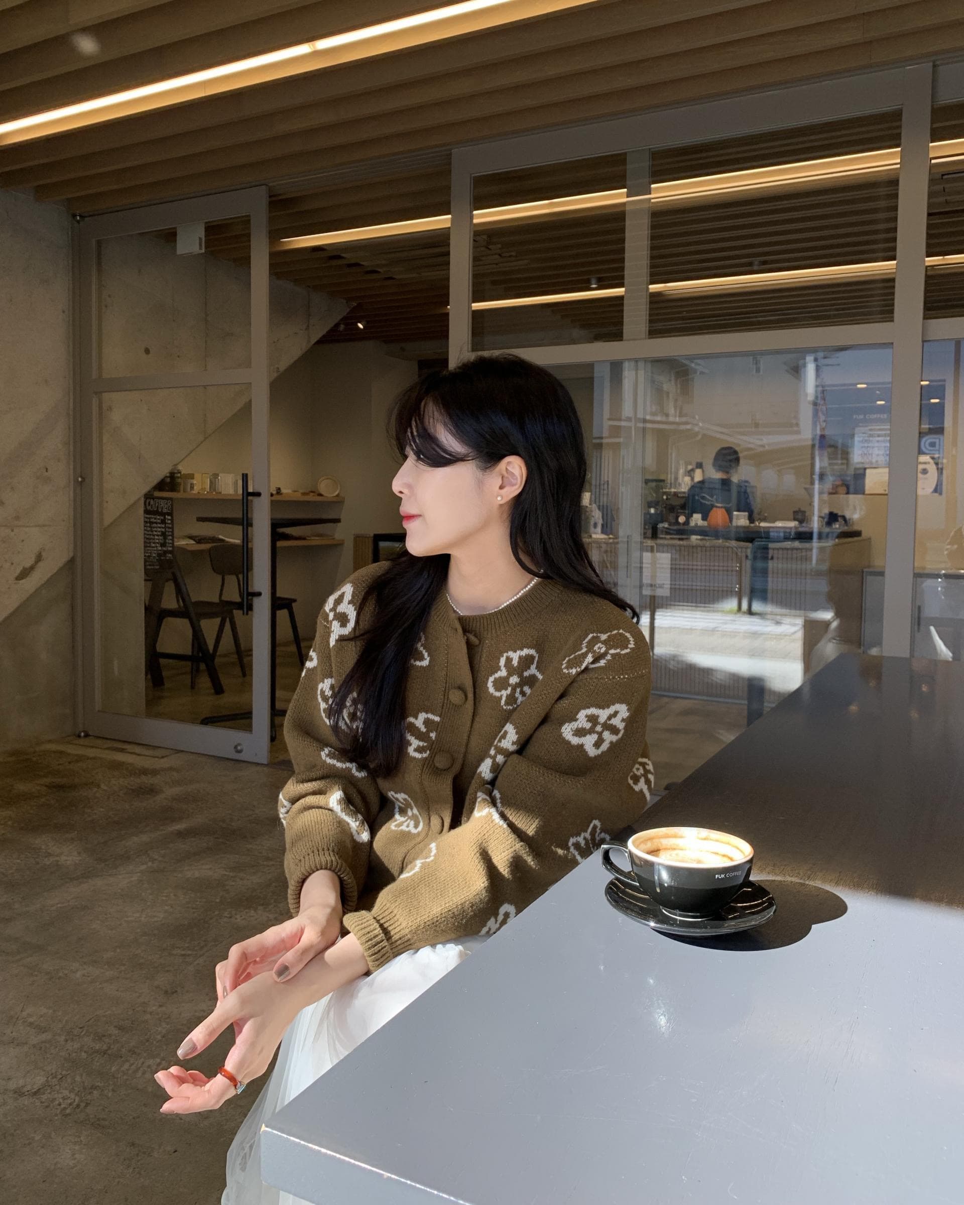 있음 선적 한 부서 레트로 라운드 넥 꽃 자카드 루즈핏 느긋한 바람 싱글 줄 버튼 스웨터 여성 코트 상세 이미지 6