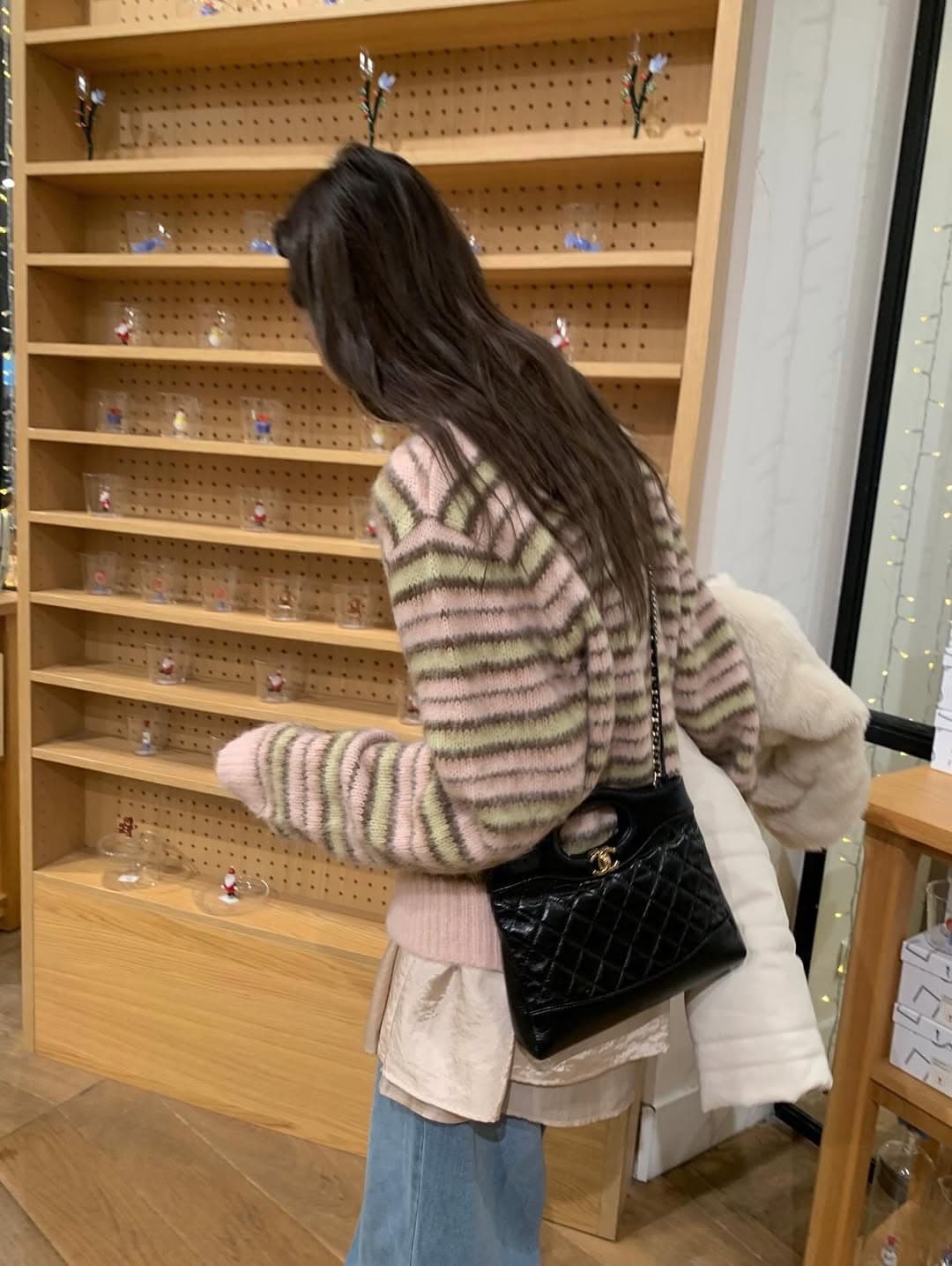있음 선적 한 부서 레트로 V넥 색상 스트라이프 찹쌀 느긋한 바람 루즈핏 싱글 줄 버튼 스웨터 코트 상세 이미지 9