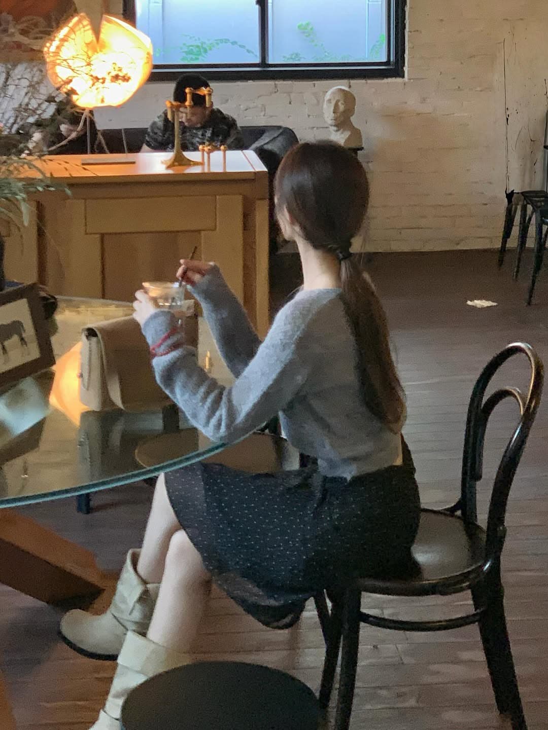 있음 선적 프랑스식 부드러운 바람 십자가 V넥 부드러운 찹쌀 슬림해 보이는 슬림 소매 풀오버 상세 이미지 8