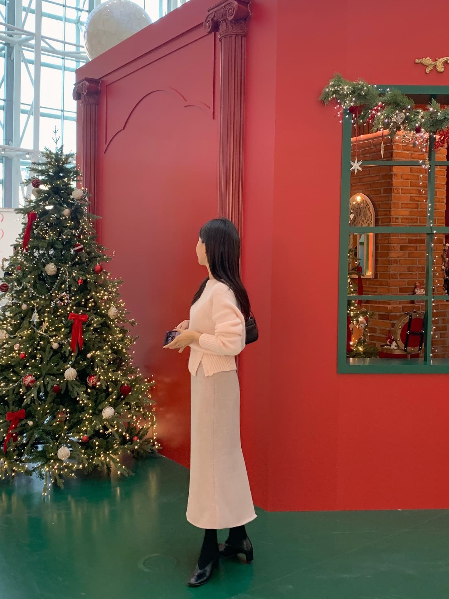 있음 선적 한 부서 부드러운 바람 사탕 색상 라운드 넥 측면 트임 슬림해 보이는 긴팔 풀오버 상세 이미지 17