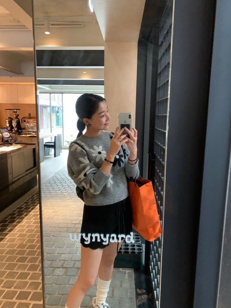 있음 선적 한 부서 느슨함 센스 부드러운 찹쌀 꽃무늬 자카드 라운드 넥 긴팔 스웨터 풀오버 여성 상세 이미지 2