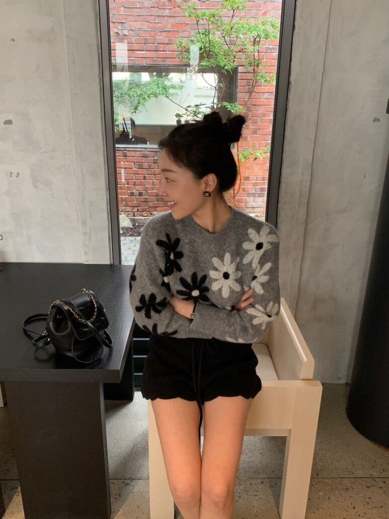 있음 선적 한 부서 느슨함 센스 부드러운 찹쌀 꽃무늬 자카드 라운드 넥 긴팔 스웨터 풀오버 여성 상세 이미지 6